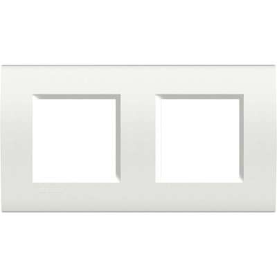 Plaque de recouvrement 2x2 modules entraxe 71mm blanc Living Light Bticino